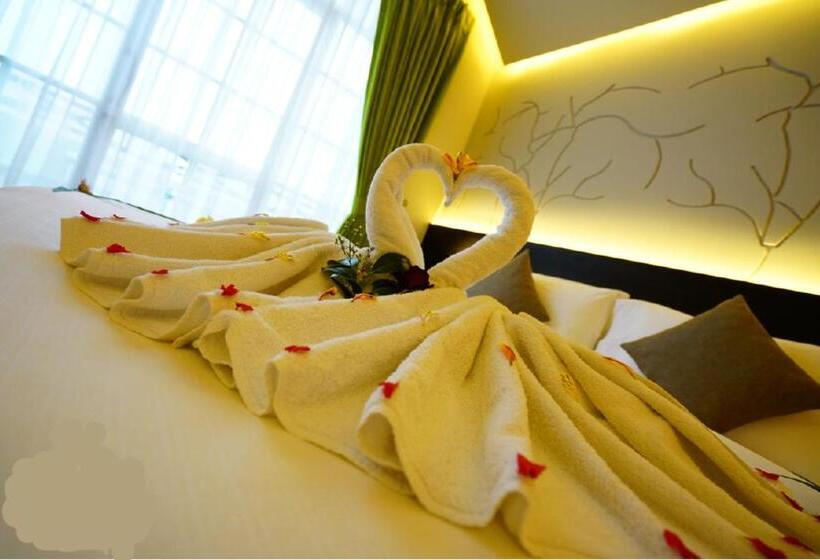 Номер Deluxe, Victoria Court Suites