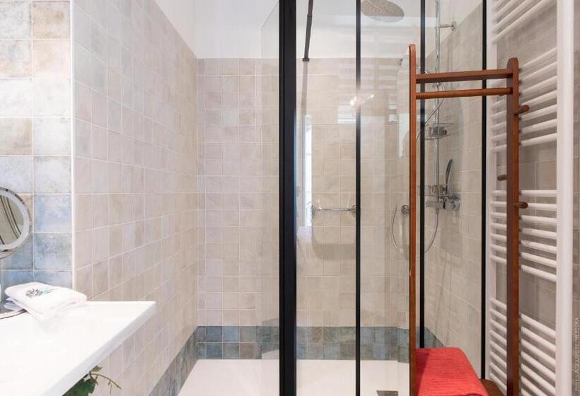 Номер Deluxe, La Little Maison