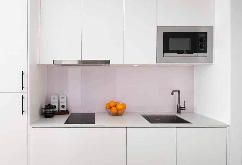 Апартаменты Premium 3 Спальни, Citadines Flatiron Phnom Penh