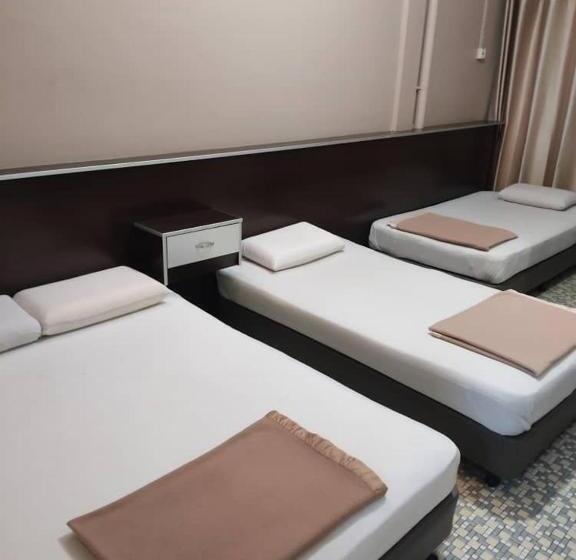 Семейный Номер, Marina Hotel Kemaman