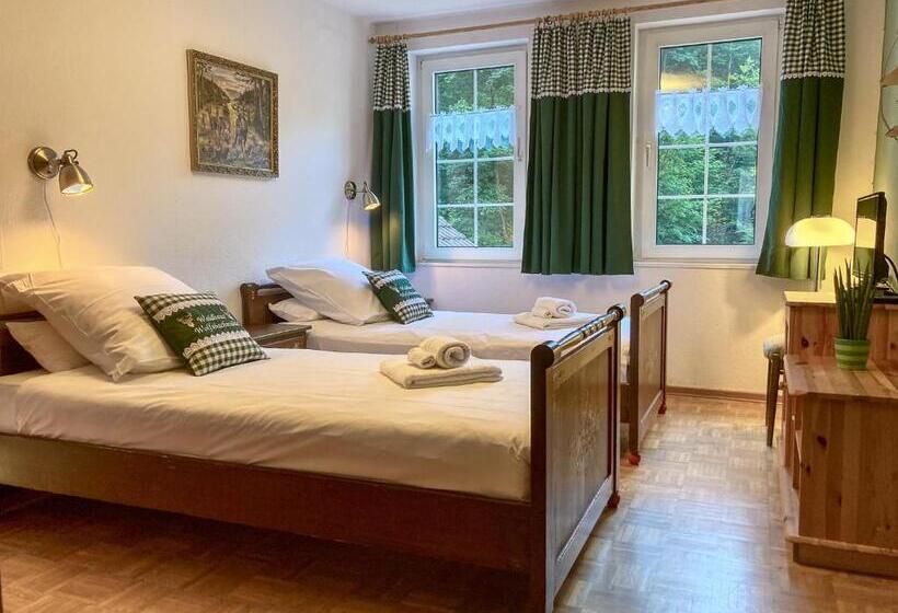 Quarto Estandar com Sacada, Waldhaus Wolfsbachmühle