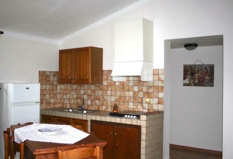 آپارتمان 1 خوابه با تراس, Al Settimo Cielo