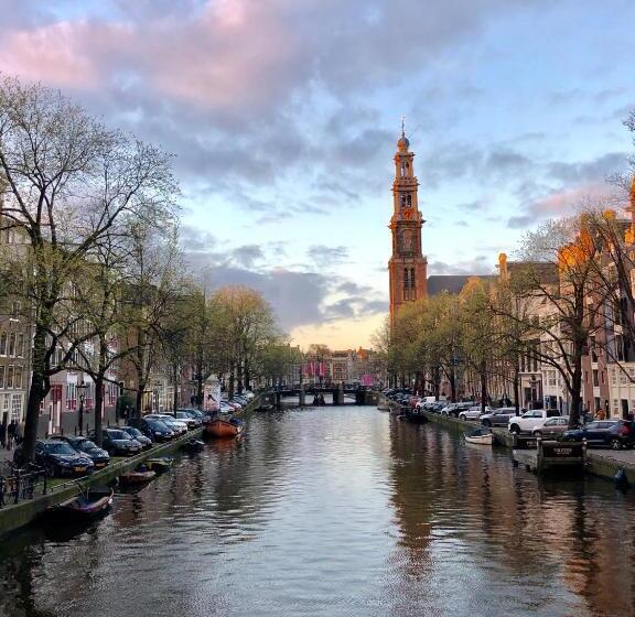 اتاق استاندارد با چشم‌انداز, Décor Canal House