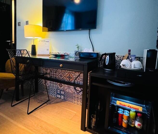اتاق استاندارد, Décor Canal House