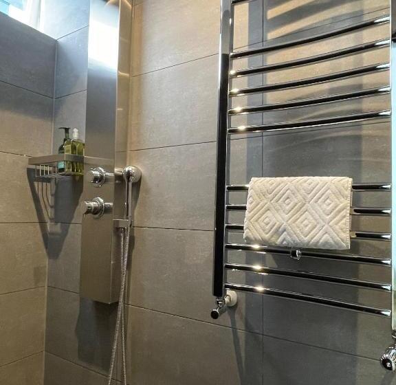 اتاق استاندارد, Décor Canal House