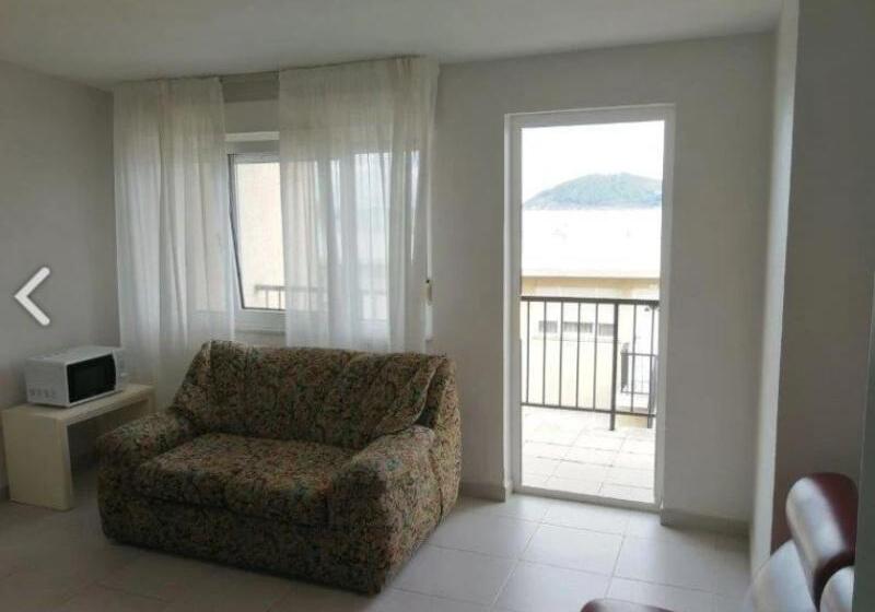 آپارتمان 3 خوابه, Apartamentos Las Sirenas