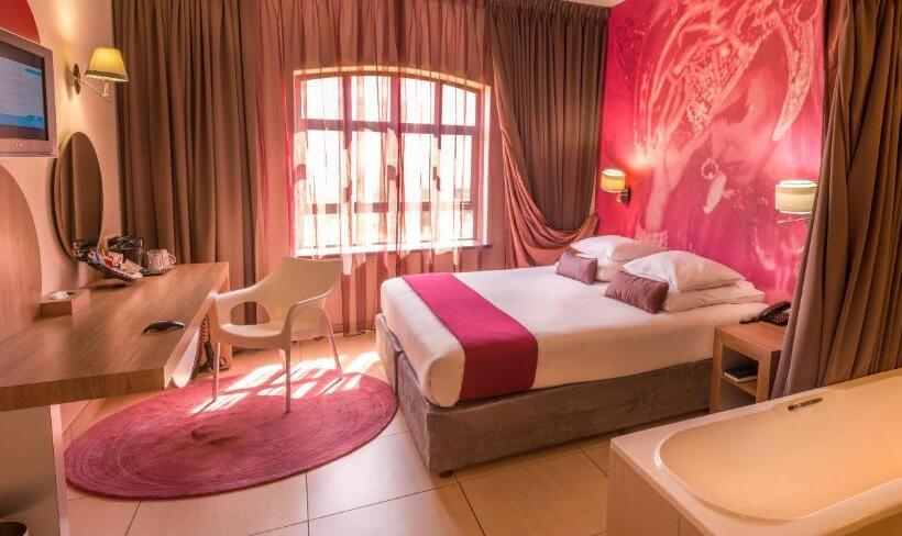 اتاق سوپریور با تخت بزرگ, Peermont Metcourt At Rio Klerksdorp