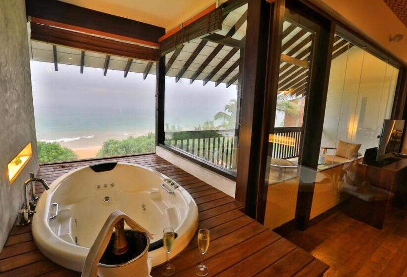 프레지덴셜 스위트, Temple Tree Resort & Spa