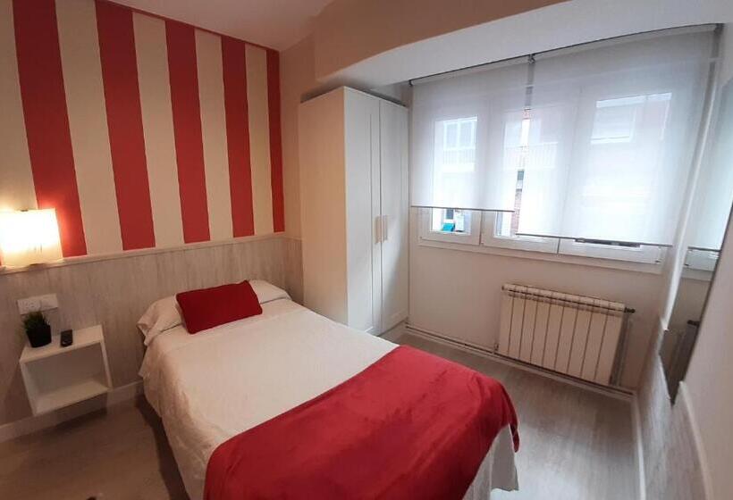 اتاق استاندارد یک نفره, Hostal Verdemar