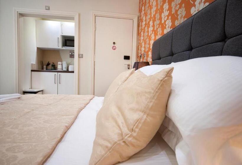 Полулюкс, Palmerston Suites