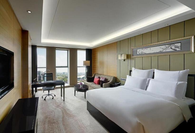 اتاق سوپریور با تخت بزرگ, Pullman Wuxi New Lake