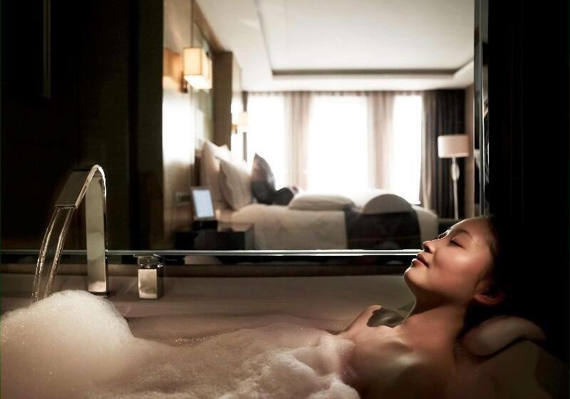 اتاق لوکس با تخت بزرگ, Pullman Wuxi New Lake