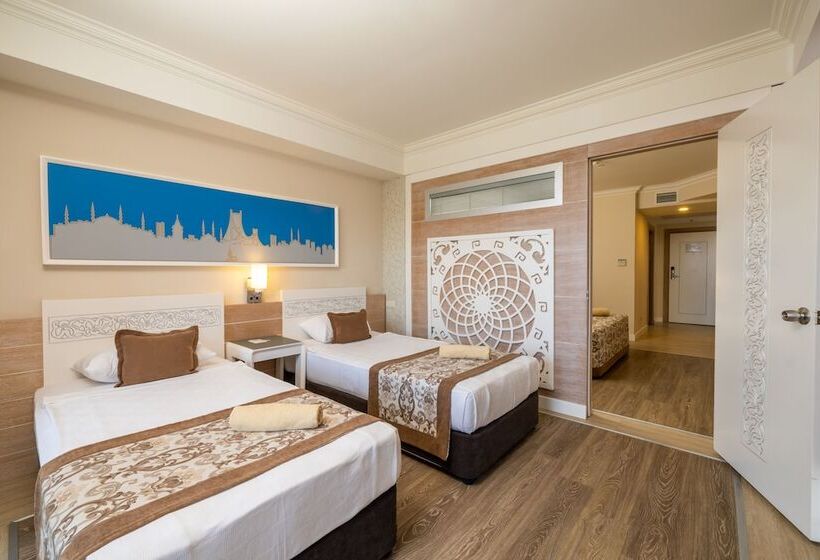 Семейный Номер, Crystal Sunset Luxury Resort & Spa - Ultimate All Inclusive