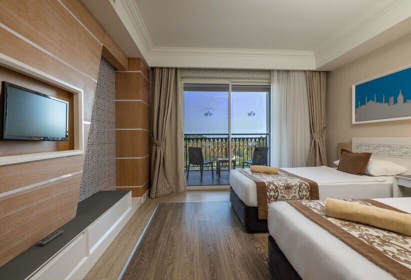 Семейный Номер Боковой Вид на Море, Crystal Sunset Luxury Resort & Spa - Ultimate All Inclusive