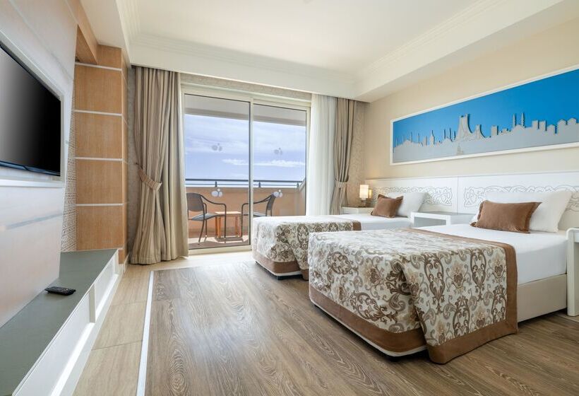 Семейный Номер Боковой Вид на Море, Crystal Sunset Luxury Resort & Spa - Ultimate All Inclusive