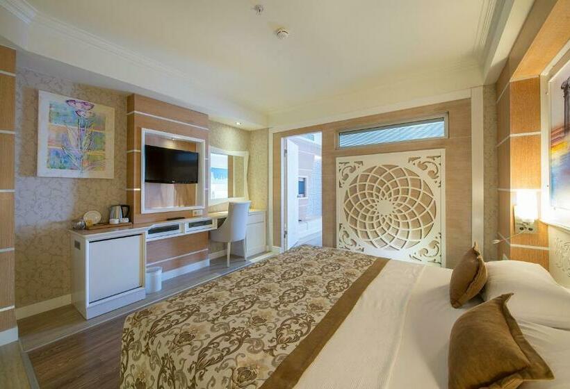 Семейный Номер, Crystal Sunset Luxury Resort & Spa - Ultimate All Inclusive