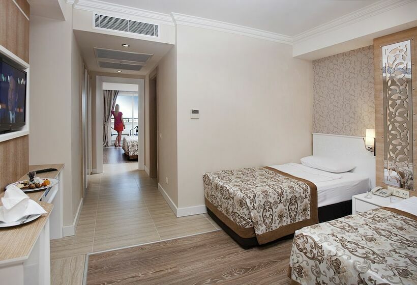 Семейный Номер, Crystal Sunset Luxury Resort & Spa - Ultimate All Inclusive