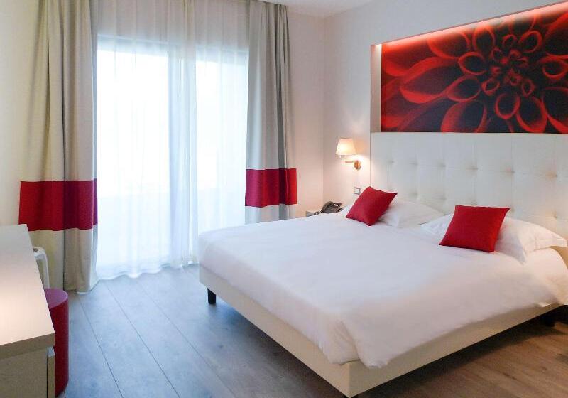 이코노미 룸, Hideaway Motor Inn
