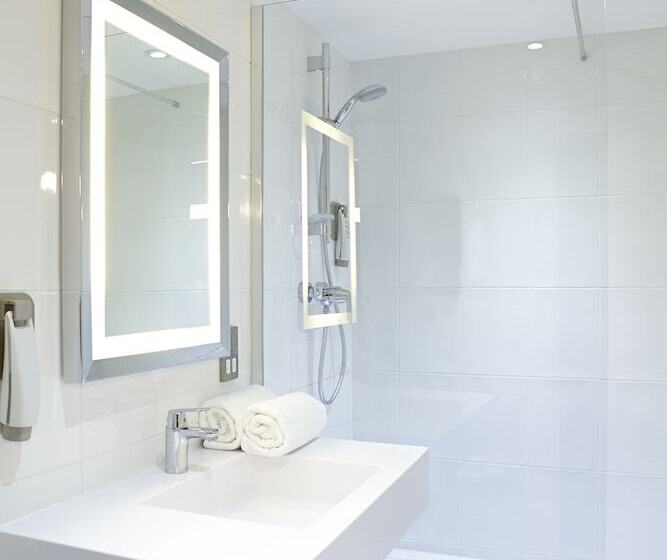 Номер Стандарт, Ibis Styles Liverpool Centre Dale Street   Cavern Quarter