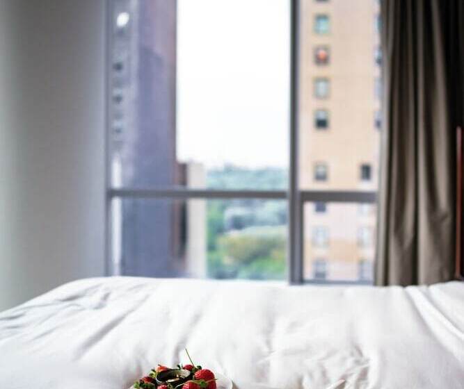 مجموعه ویستا شهر, Park Hyatt New York