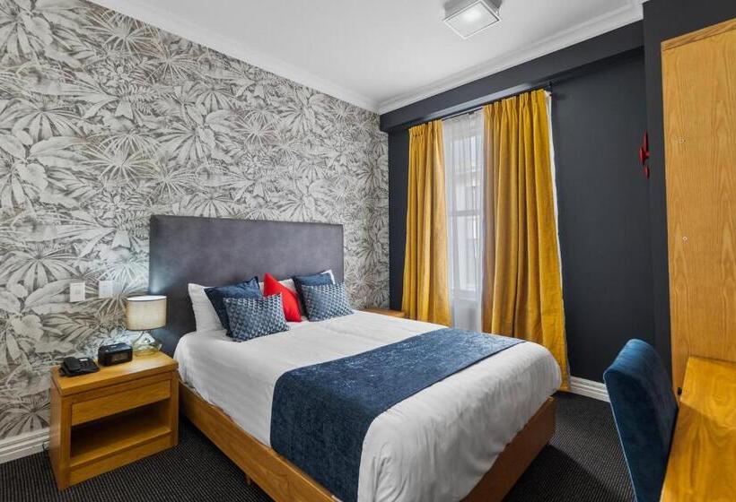 Номер Superior, Ramada By Wyndham Hamilton City Center