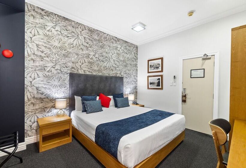 Номер Superior, Ramada By Wyndham Hamilton City Center