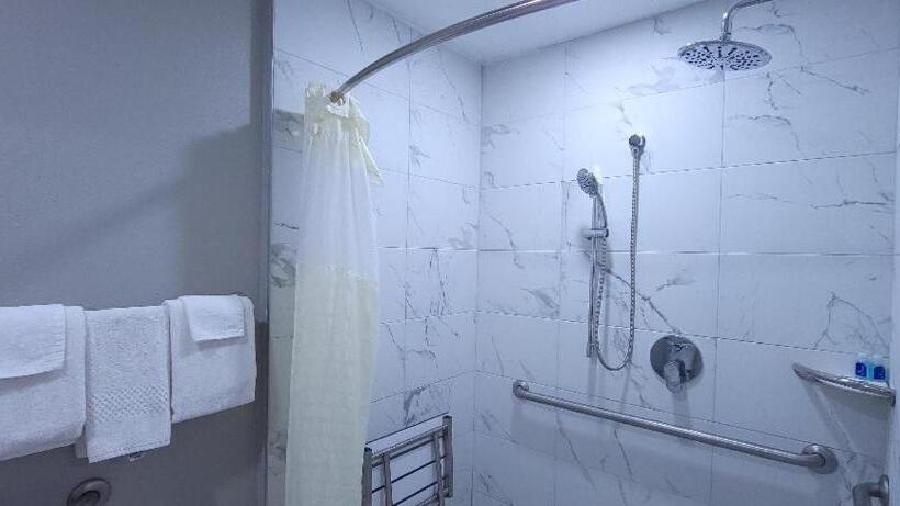 장애인을 위한 스탠다드 룸, Rodeway Inn Chico University Area