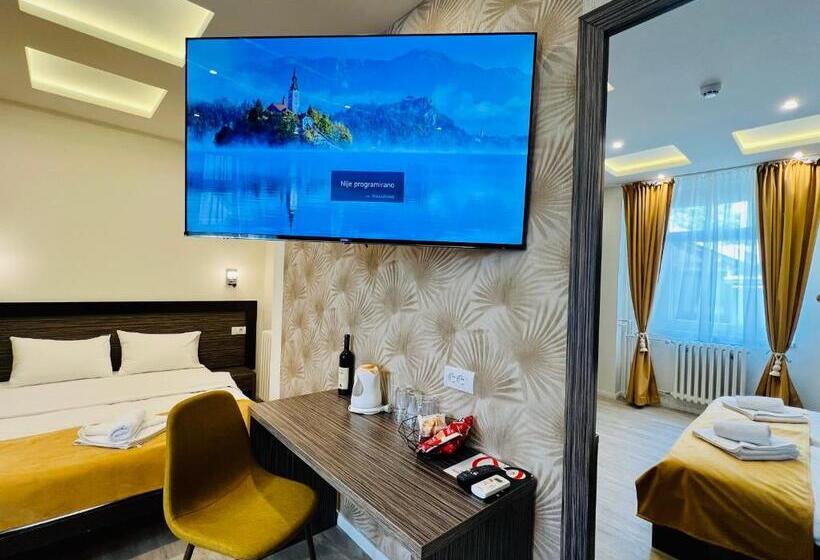 اتاق استاندارد چهار تخته, Side One Design Hotel Garni