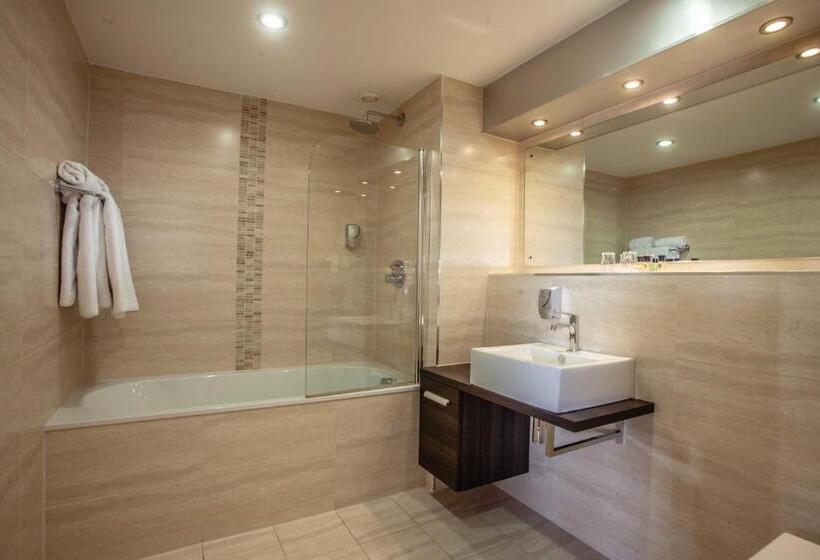 اتاق سوپریور با چشم‌انداز, Blackpool Football Club Stadium Hotel, A Member Of Radisson Individuals