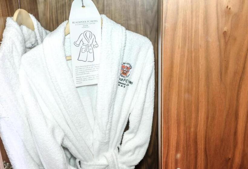 Номер Superior с Видом, Blackpool Football Club Stadium Hotel, A Member Of Radisson Individuals