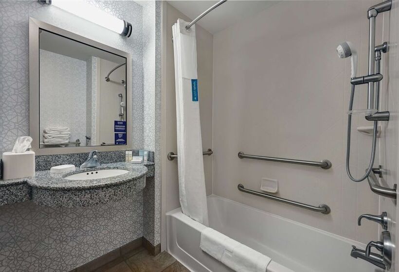 Номер Стандарт Адаптированный для Инвалидов, Hampton Inn Farmington