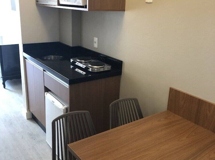 스탠다드 스튜디오, Itajai Express Residence