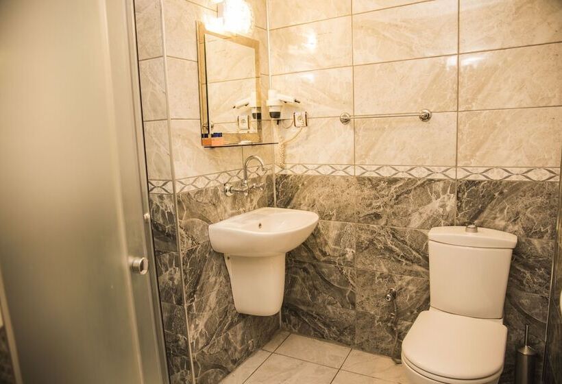 Quarto standard, Nazar
