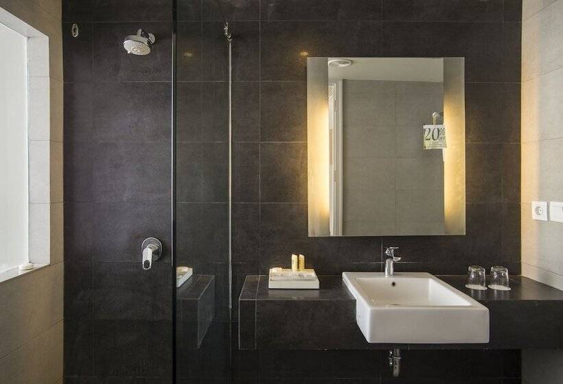 اتاق لوکس, Sevn Legian