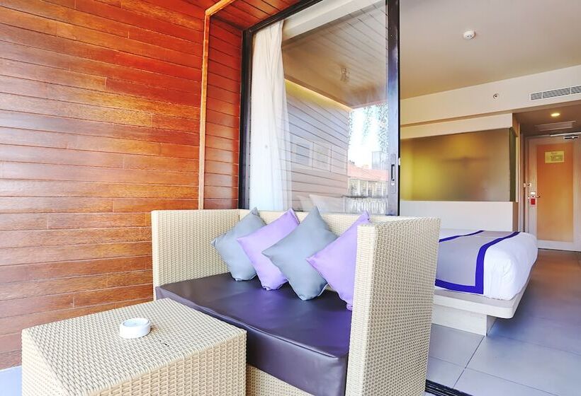 اتاق لوکس با بالکن, Sevn Legian