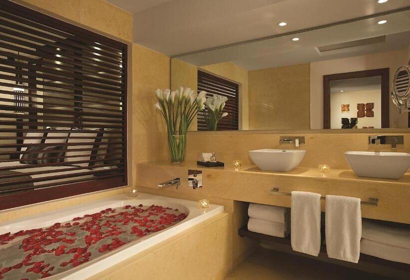 سوئیت جونیور کلوب با چشم‌انداز دریا, Secrets Playa Mujeres Golf & Spa Resort   All Inclusive Adults Only