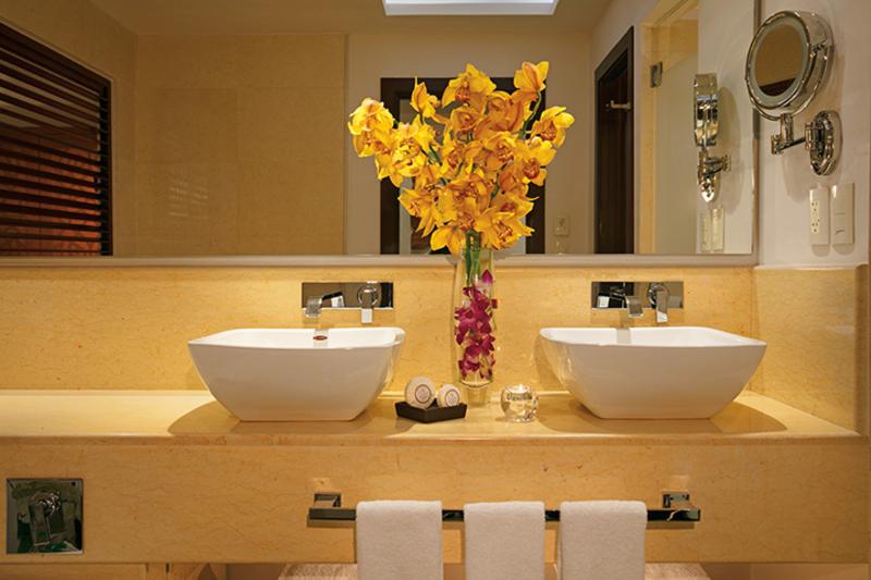 جناح جونيور مطلّ علي البحر, Secrets Playa Mujeres Golf & Spa Resort   All Inclusive Adults Only