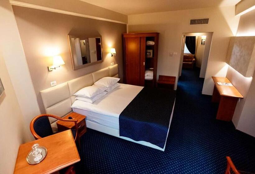 带大床的套房, Best Western Plus Lido