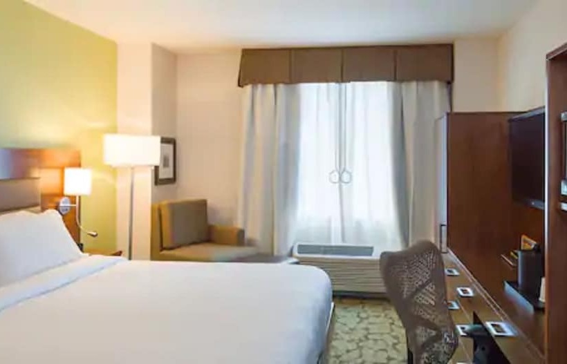 Номер Deluxe, Hilton Garden Inn New York/manhattanmidtown East