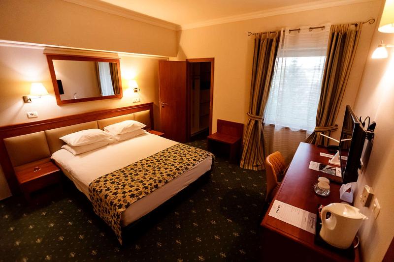 带大床的套房, Best Western Plus Lido