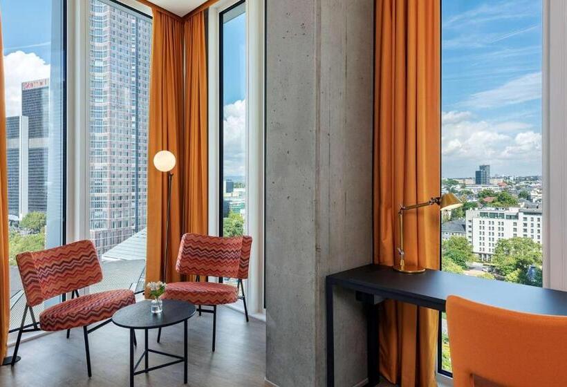 سوییت جونیور, Nhow Frankfurt