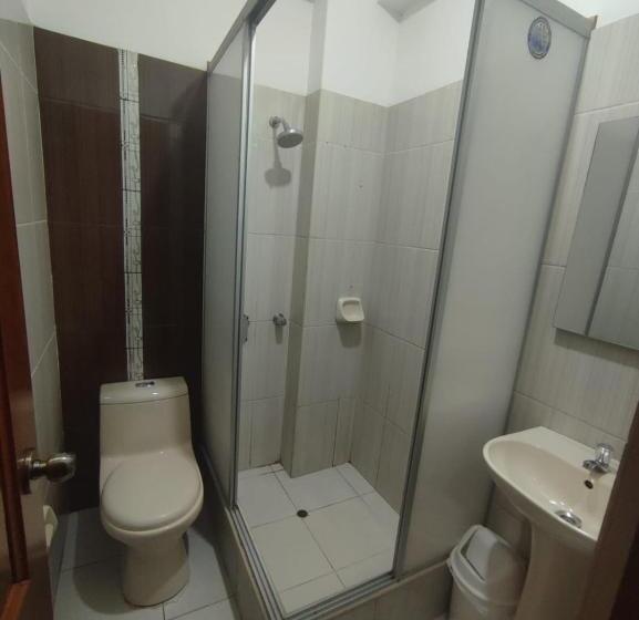 اتاق استاندارد یک نفره, Hostal Kan Kun Ii