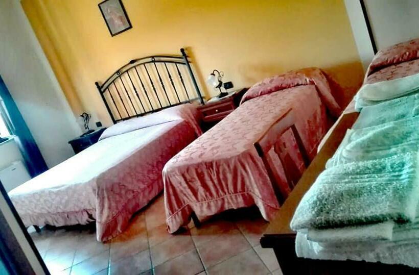 Четырехместный Номер Стандарт, Agriturismo Santa Barbara