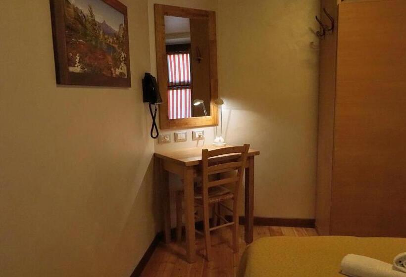 Номер Стандарт Вид на Горы, Pensione Albergo Diffuso Ceaglio Valle Maira