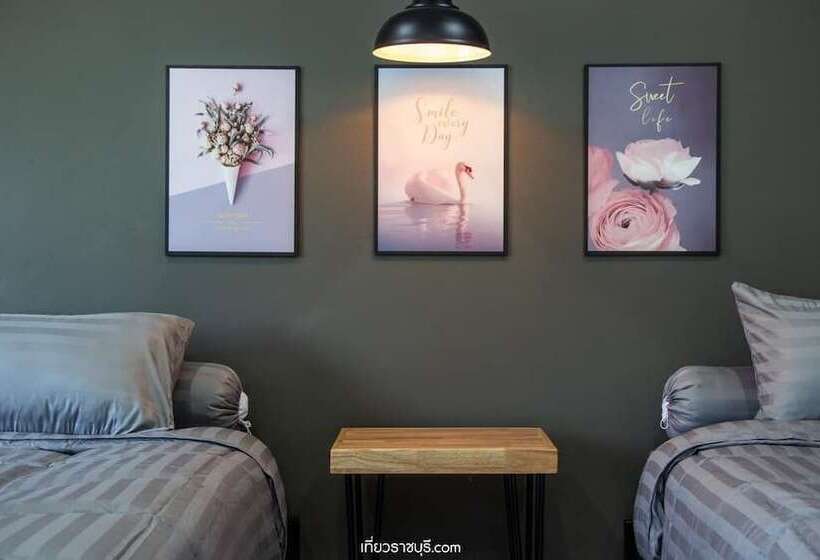 اتاق پرمیوم, Is Am Are Stay Boutique