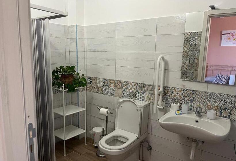 غرفة قياسية لذوى الاحتياجات الخاصة, La Pomelia B&b Sofia