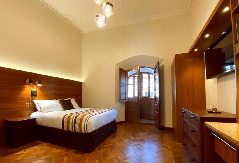اتاق سوپریور, San Juan Suites