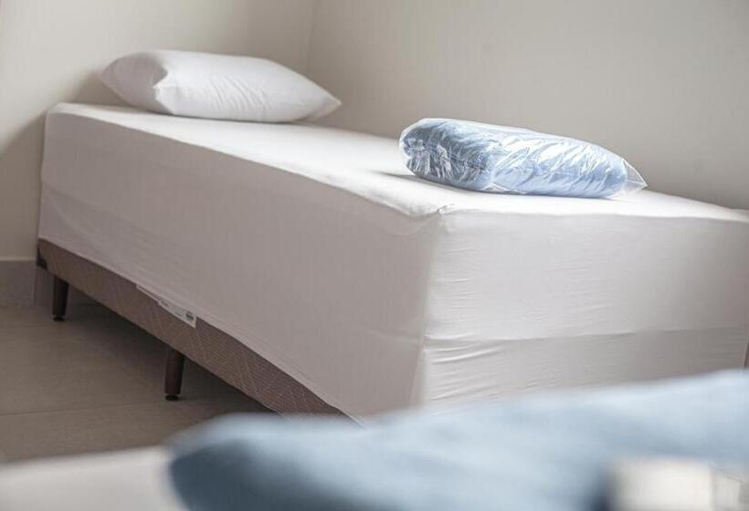 Quarto Estandar Individual, Turismo