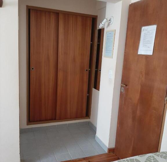Quarto Estandar, Lowcost Madryn