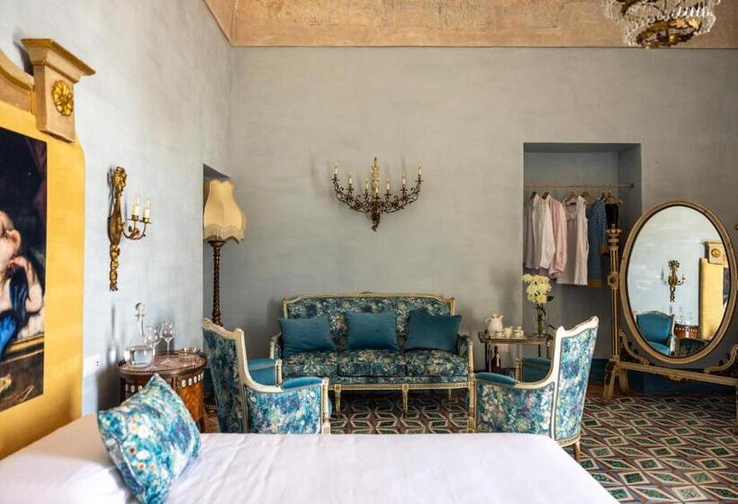 سوییت جونیور لوکس, Villa De Cillis Carafa